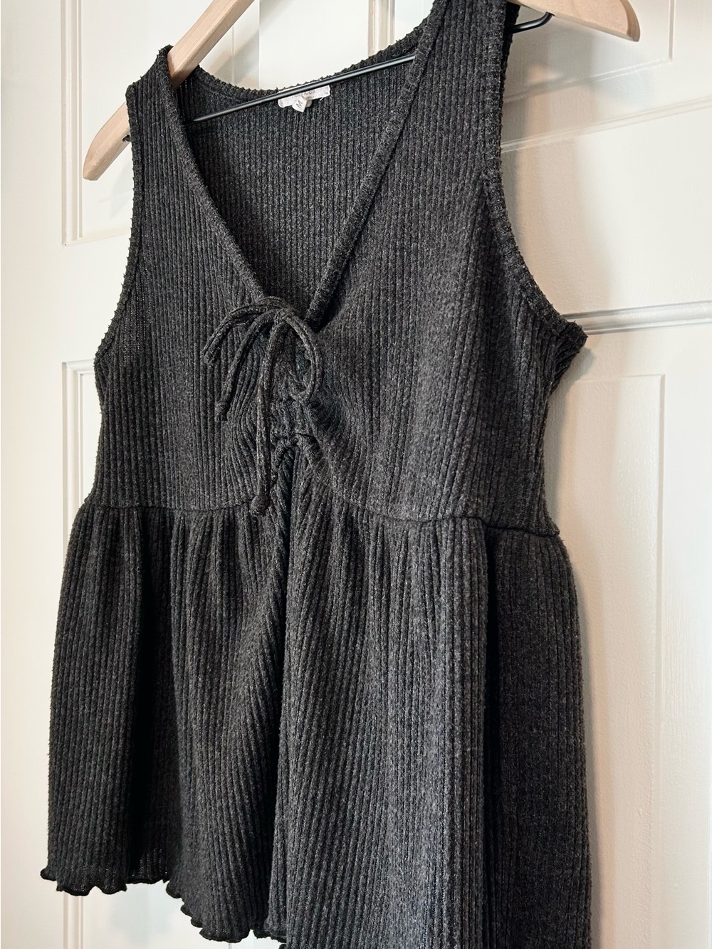 Maurices Charcoal Gray Ribbed Tie Front Babydoll Sweater Tank Medium